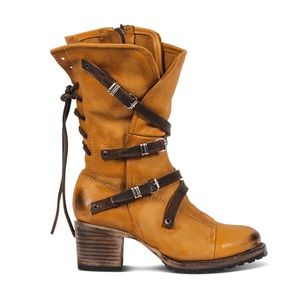 FREEBIRD CORA BOOTS - Worn once practically brand new